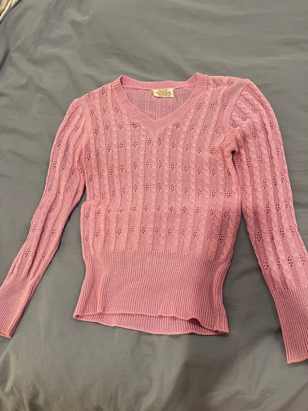 Vintage Cable-Knit V-Neck Sweater - Pink